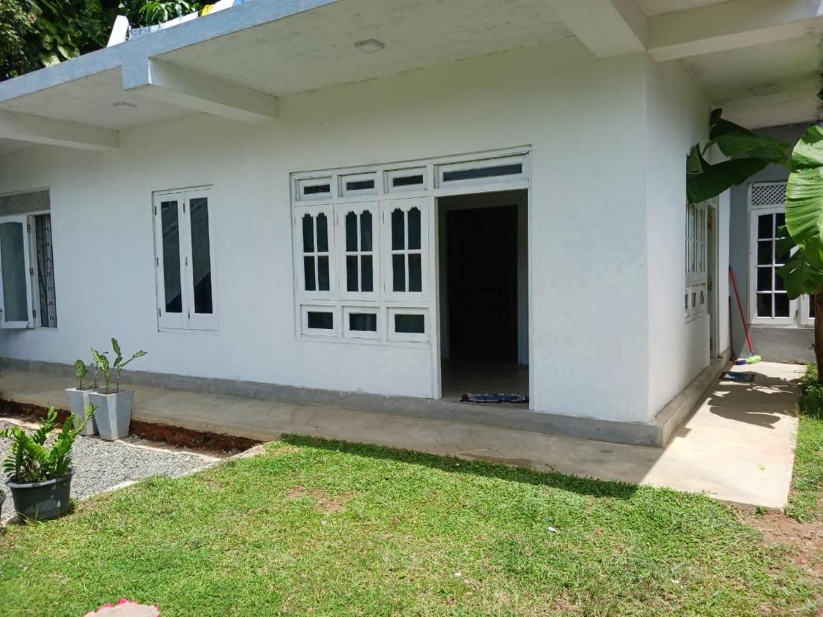 Villa Diamond Nest Unawatuna Exteriör bild
